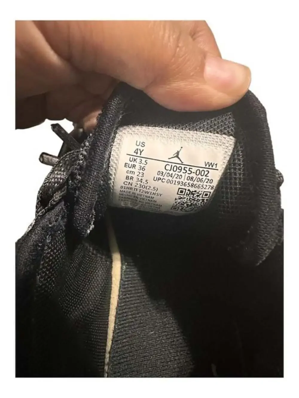 Jordan sleek black